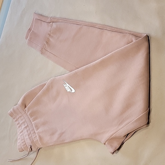 Nike Sportswear Fleece Jogger Sweatpants Size XS Like New Condition - Picture 1 of 16